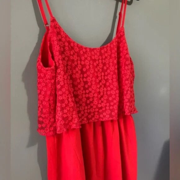 Divided size 8, cherry red mini dress, flowy light weight, adjustable straps - Picture 6 of 6